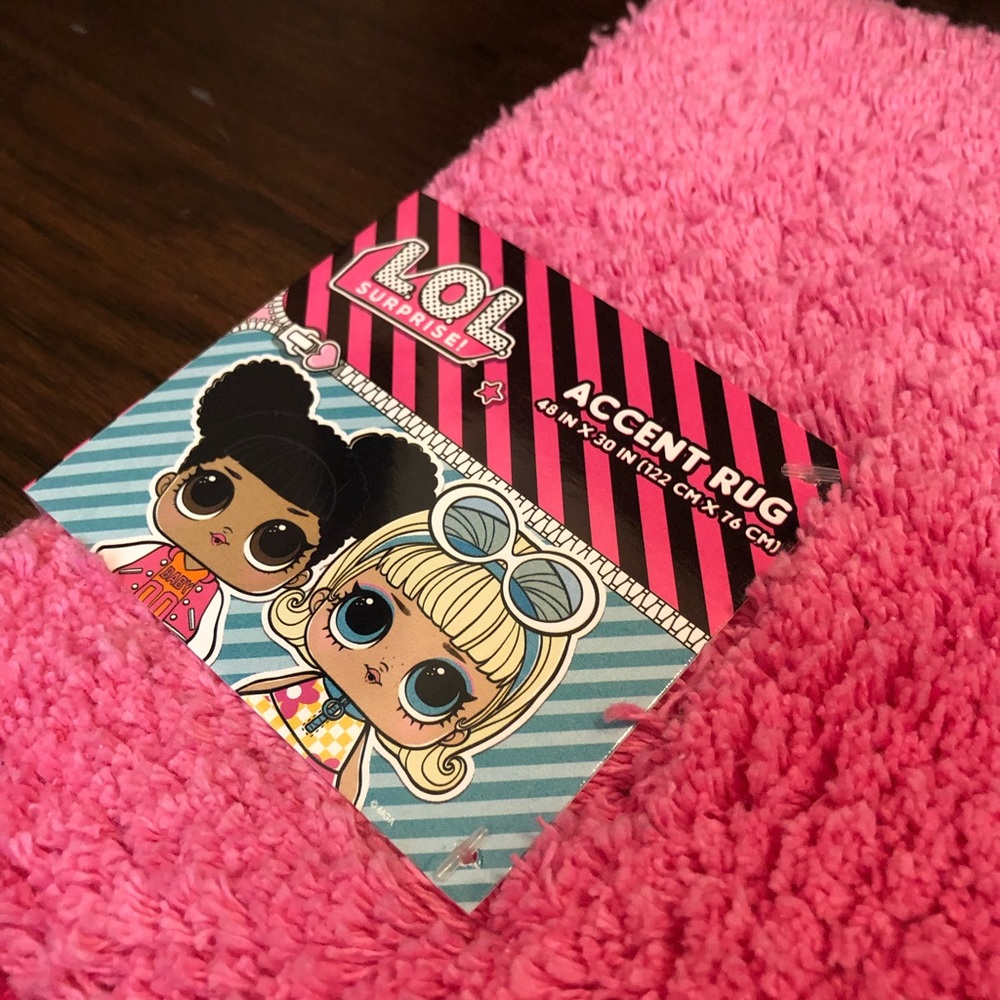 LOL Surprise! Accent Rug - Picture 7 of 11